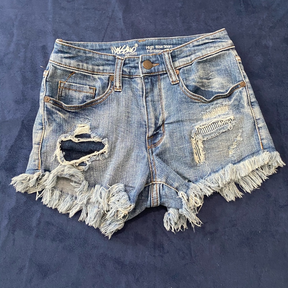 Denim ripped shorts